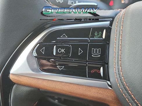 New 2025 Jeep Grand Cherokee L Summit image 29