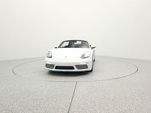 Used 2025 Porsche 718 Boxster w/ Premium Package RWD image 2