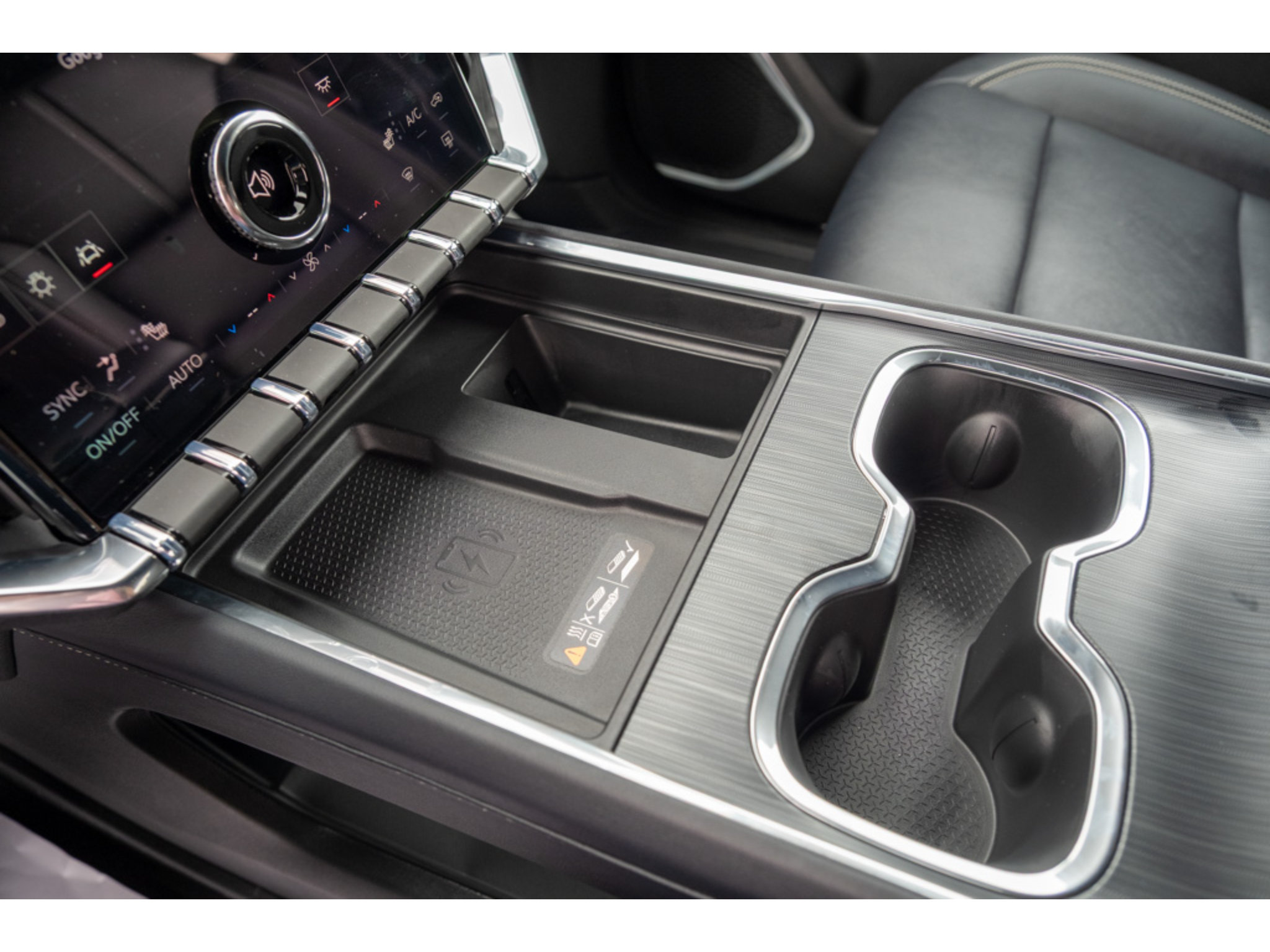 New 2027 GMC Acadia Elevation w/ Elevation Premium Package FWD image 26
