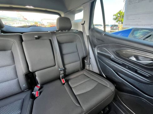 Used 2024 GMC Terrain SLE FWD image 38