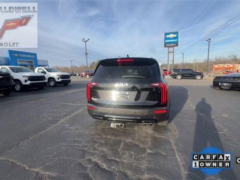 Used 2022 Kia Telluride SX w/ SX Prestige Package image 7