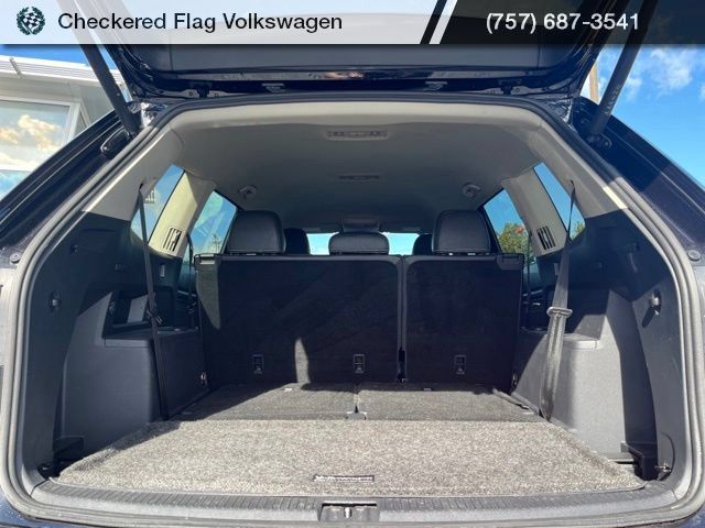 Used 2023 Volkswagen Atlas SE w/ Black Wheel Package FWD image 18