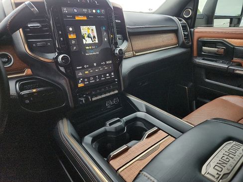 Used 2024 RAM 3500 Limited AWD/4WD image 20