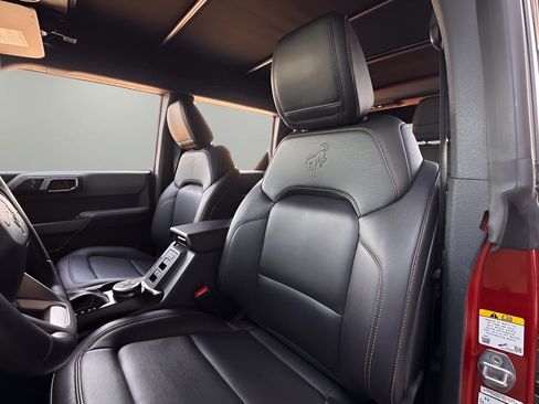 Used 2022 Ford Bronco Badlands image 20