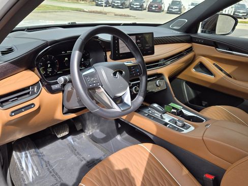 Certified 2026 INFINITI QX60 Autograph w/ Dark Cargo Package image 4