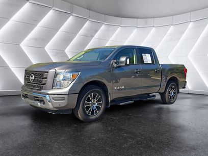 Used 2024 Nissan Titan SV w/ SV Convenience Package