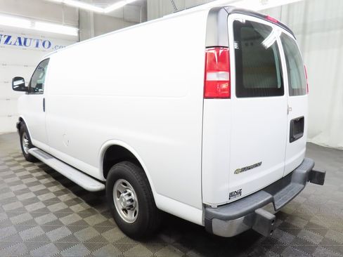 Used 2021 Chevrolet Express 2500 Work Van w/ Driver Convenience Package image 5