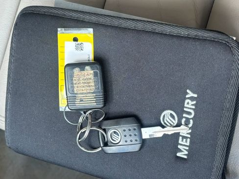 Used 2009 Mercury Grand Marquis LS RWD image 28