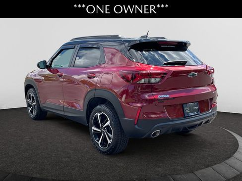 Used 2022 Chevrolet TrailBlazer RS w/ Technology Package AWD/4WD image 3