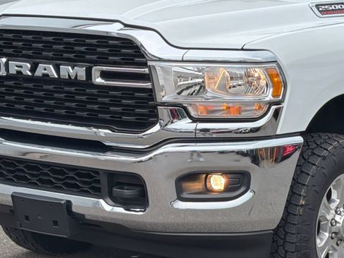 Used 2023 RAM 2500 Big Horn w/ Level 1 Equipment Group AWD/4WD image 2