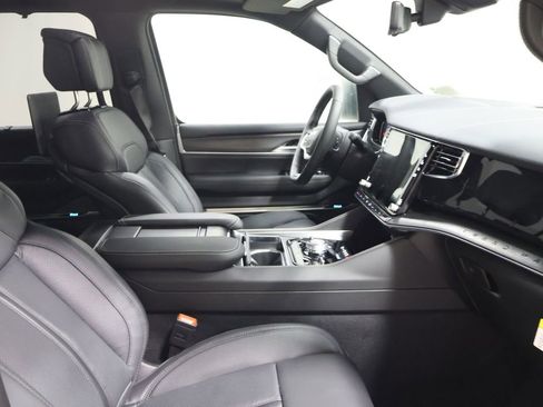 New 2026 Jeep Grand Wagoneer Summit image 21