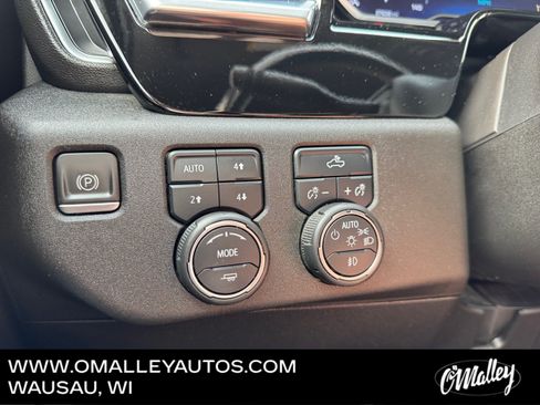 Used 2022 Chevrolet Silverado 1500 RST AWD/4WD image 18