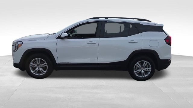 Certified 2024 GMC Terrain SLE w/ Driver Convenience Package FWD image 9