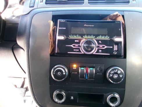 Used 2008 Chevrolet Tahoe LS image 19