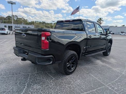 Used 2025 Chevrolet Silverado 1500 Custom Trail Boss w/ Dark Appearance Package image 5