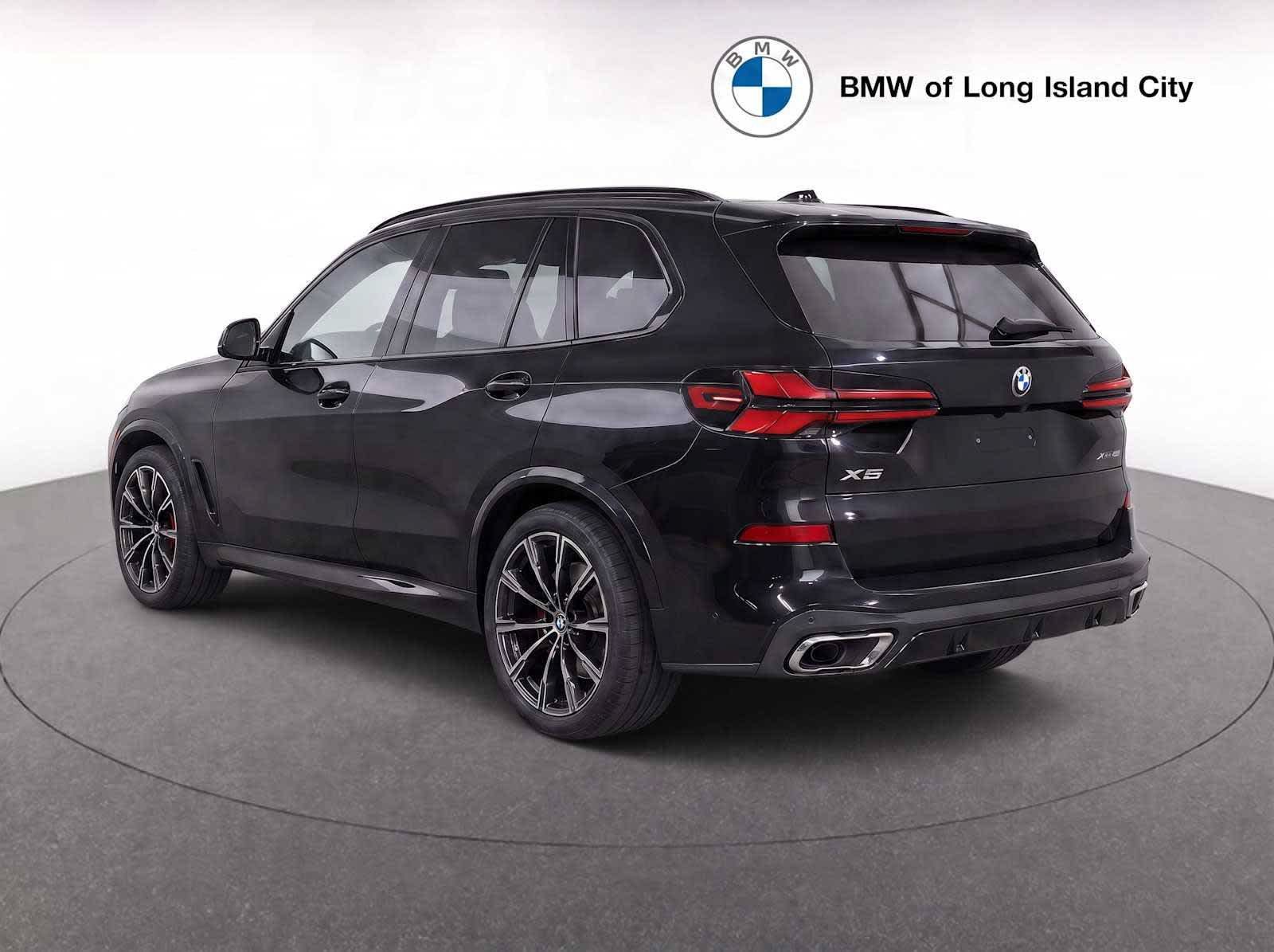 New 2026 BMW X5 xDrive40i w/ M Sport Package AWD/4WD image 5