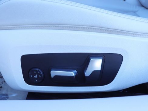 Used 2020 BMW 840i Convertible w/ Driving Assistance Package 2 image 28