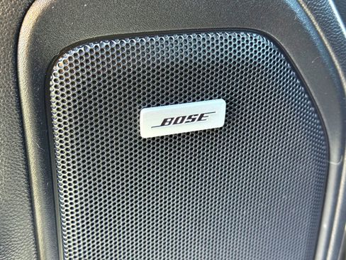 Used 2022 GMC Sierra 1500 AT4 w/ AT4 Premium Package image 16