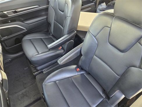 New 2025 Kia Telluride S image 22
