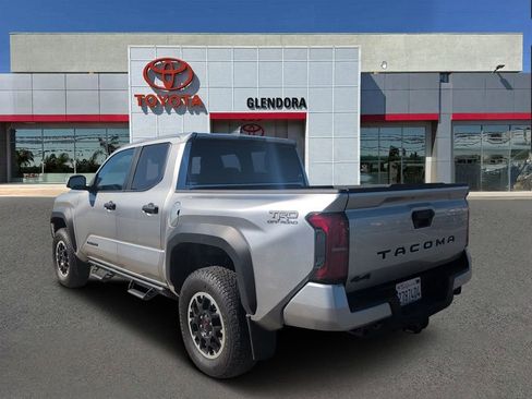 Used 2024 Toyota Tacoma TRD Off-Road image 3