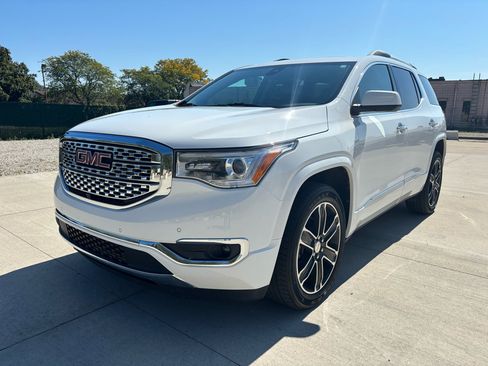 Used 2019 GMC Acadia Denali w/ Technology Package image 3