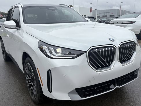 Used 2026 BMW X3 xDrive30 w/ Premium Package image 2