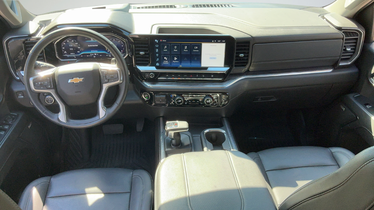 Used 2024 Chevrolet Silverado 1500 LTZ AWD/4WD image 7