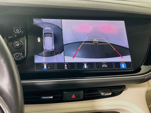 Used 2022 Buick Envision Avenir w/ Technology Package II FWD image 13