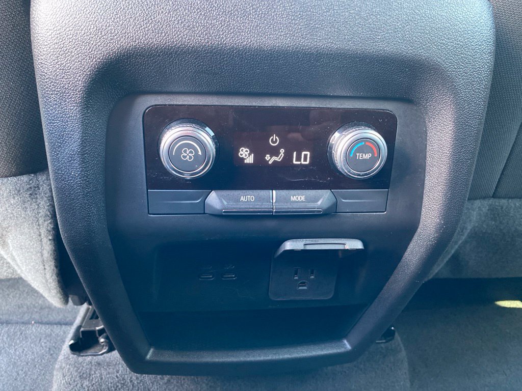 Used 2025 GMC Acadia Elevation FWD image 32