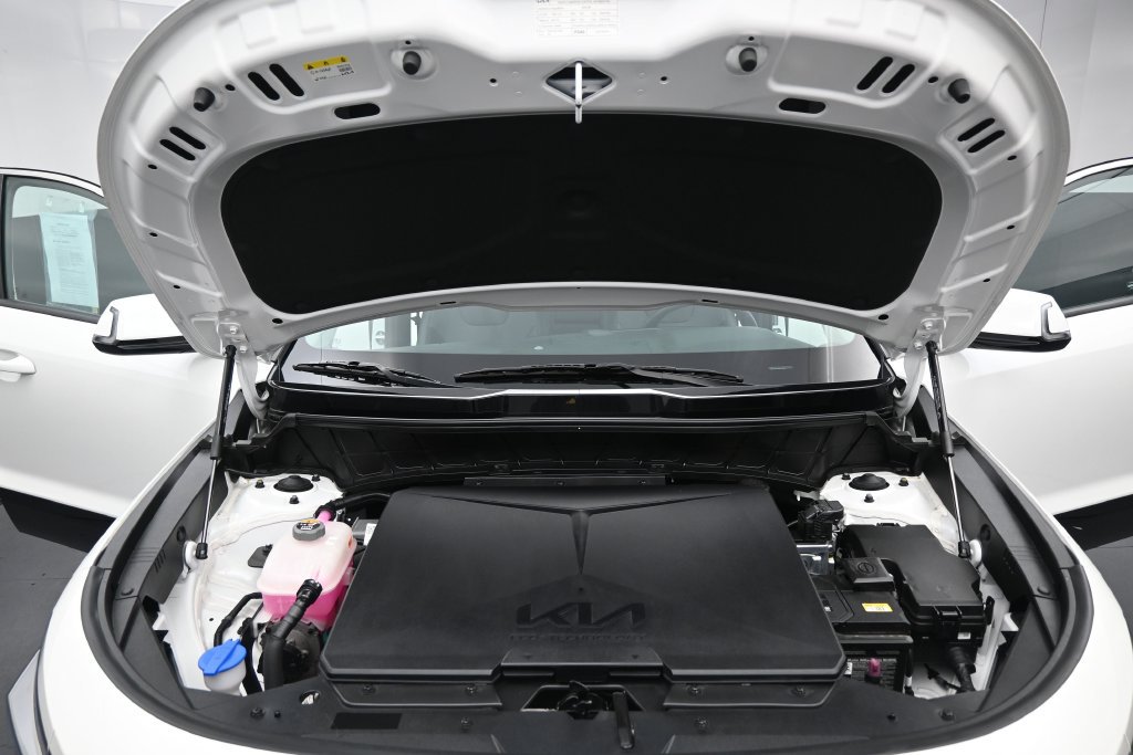 Used 2025 Kia Niro Wind w/ Wind Preserve Package FWD image 33