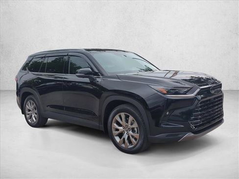 Certified 2025 Toyota Grand Highlander AWD Hybrid image 3