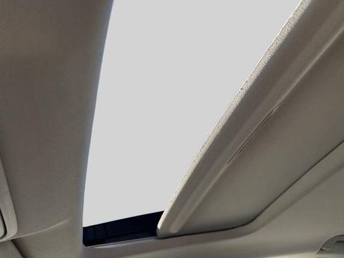 Used 2023 Honda Accord EX image 12