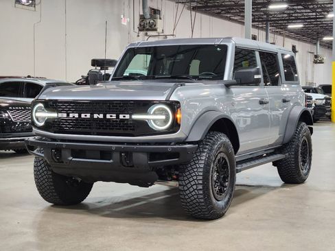 Used 2024 Ford Bronco Wildtrak AWD/4WD image 4