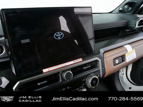 Used 2025 Toyota 4Runner Limited image 13