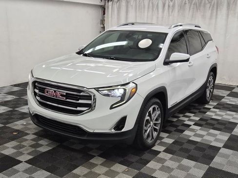 Used 2020 GMC Terrain SLT w/ Preferred Package image 3