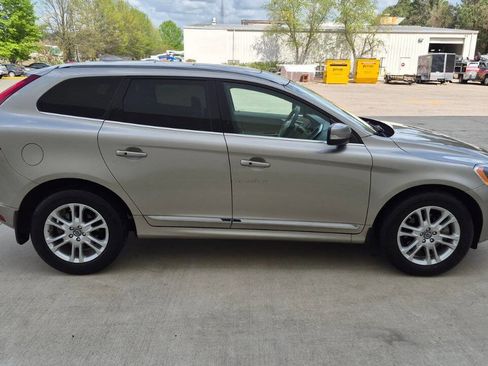 Used 2015 Volvo XC60 T5 Premier image 7