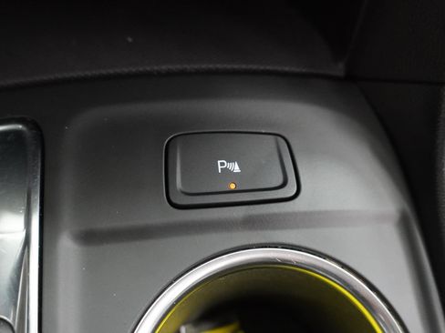 Used 2022 Chevrolet Equinox LT FWD image 26