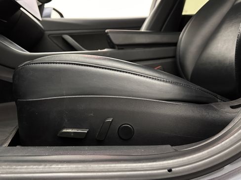 Used 2019 Tesla Model 3 Standard Range Plus image 12