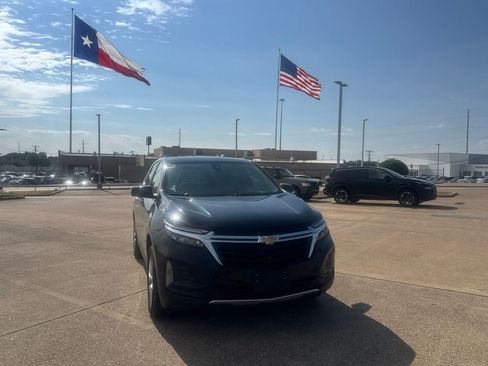 Used 2023 Chevrolet Equinox LT AWD/4WD image 3