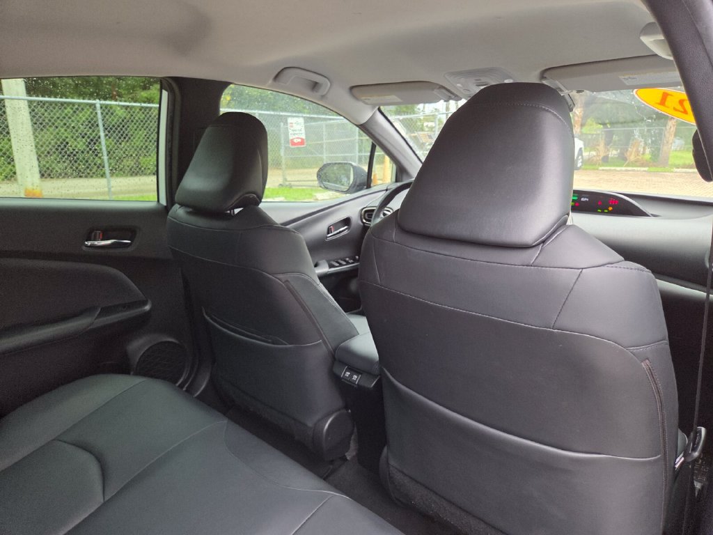 Used 2021 Toyota Prius FWD image 16