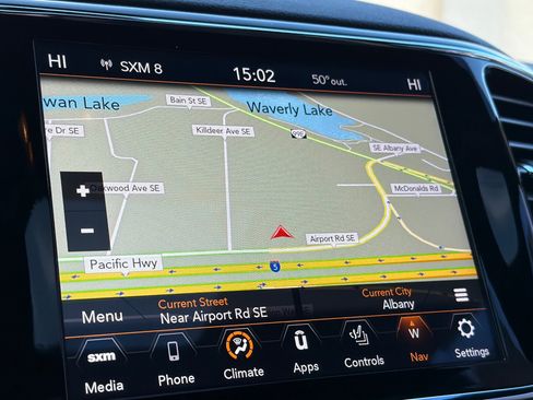 Used 2020 Jeep Grand Cherokee Altitude image 19