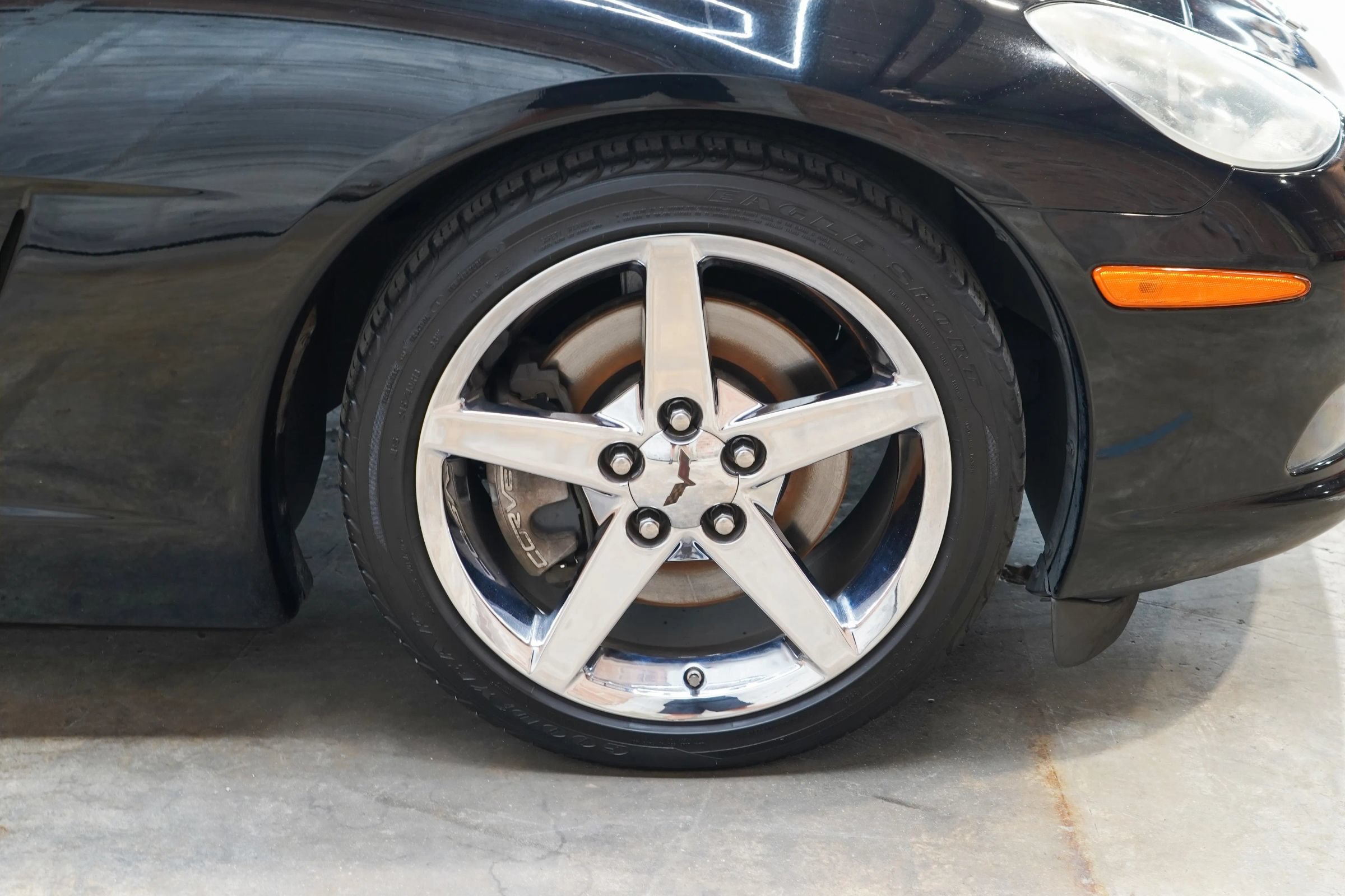 Used 2007 Chevrolet Corvette Coupe w/ Preferred Equipment Group RWD image 57