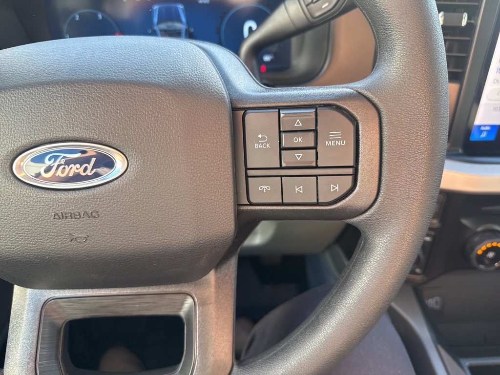 New 2026 Ford F350 XLT w/ XLT Premium Package AWD/4WD image 12