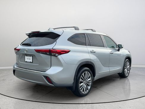 Used 2020 Toyota Highlander Platinum AWD/4WD image 7
