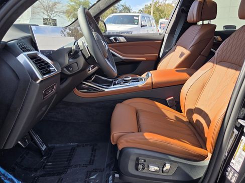 New 2026 BMW X7 M60i image 10