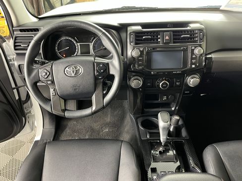 Used 2019 Toyota 4Runner TRD Off-Road Premium image 11