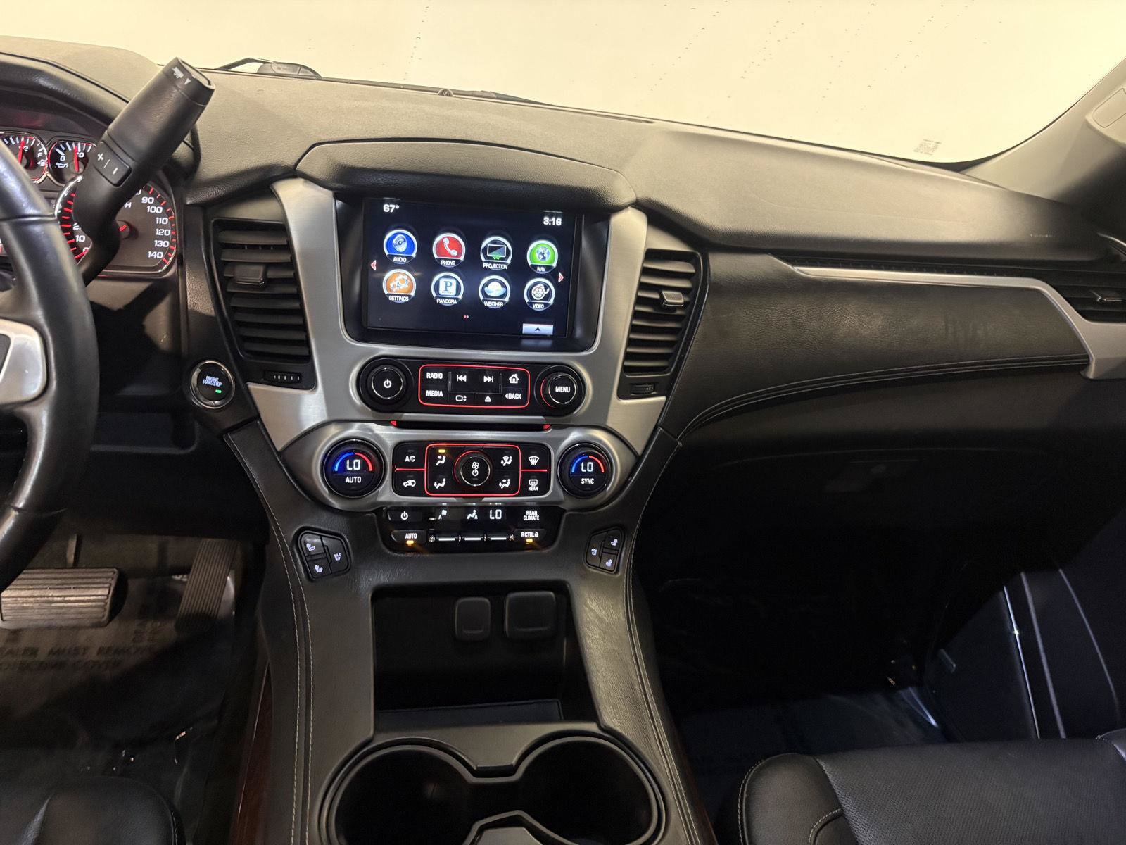 Used 2016 GMC Yukon SLT w/ Open Road Package AWD/4WD image 30