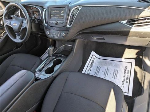 Used 2018 Chevrolet Malibu LT image 20