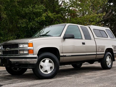Used 1998 Chevrolet Silverado 1500 4x4 Extended Cab w/ Preferred Equipment Group 2 image 70