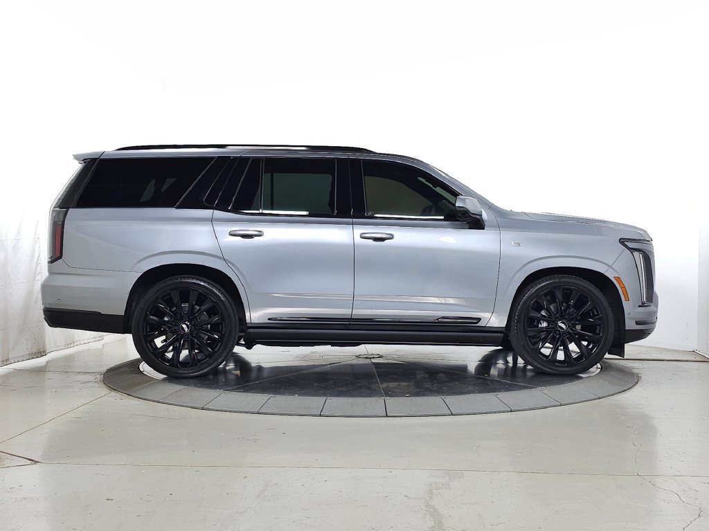 Certified 2025 Cadillac Escalade Sport Platinum w/ LPO, ONYX Package AWD/4WD image 9